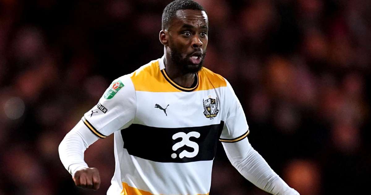 Gavin Massey scores late leveller as Port Vale hold Charlton in thriller