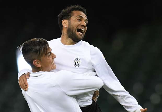 paulodybala-cropped_13rqlm4416pvv1284mzd3ze8kc.jpg
