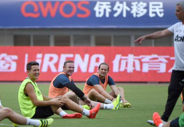 waynerooney-cropped_1v86vlwh72ghw13s3nm77zxqcp.jpg