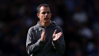 Le Bris relishing Europa League tests, but focus on Fulham
