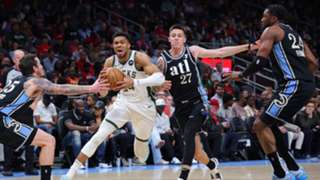Antetokounmpo scores 36 as Bucks cool Hawks