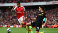 Jesus Navas Alexis Sanchez - cropped