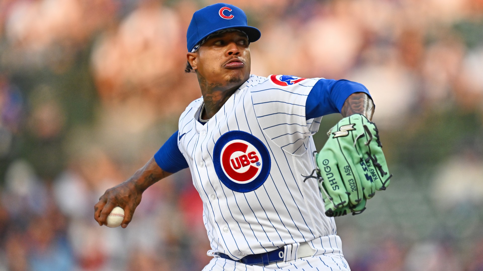 Chicago Cubs right-hander Marcus Stroman delivers a pitch.