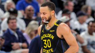 Warriors guard Curry out at least a week