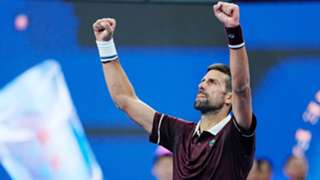 Djokovic makes winning return to China Open against Borges
