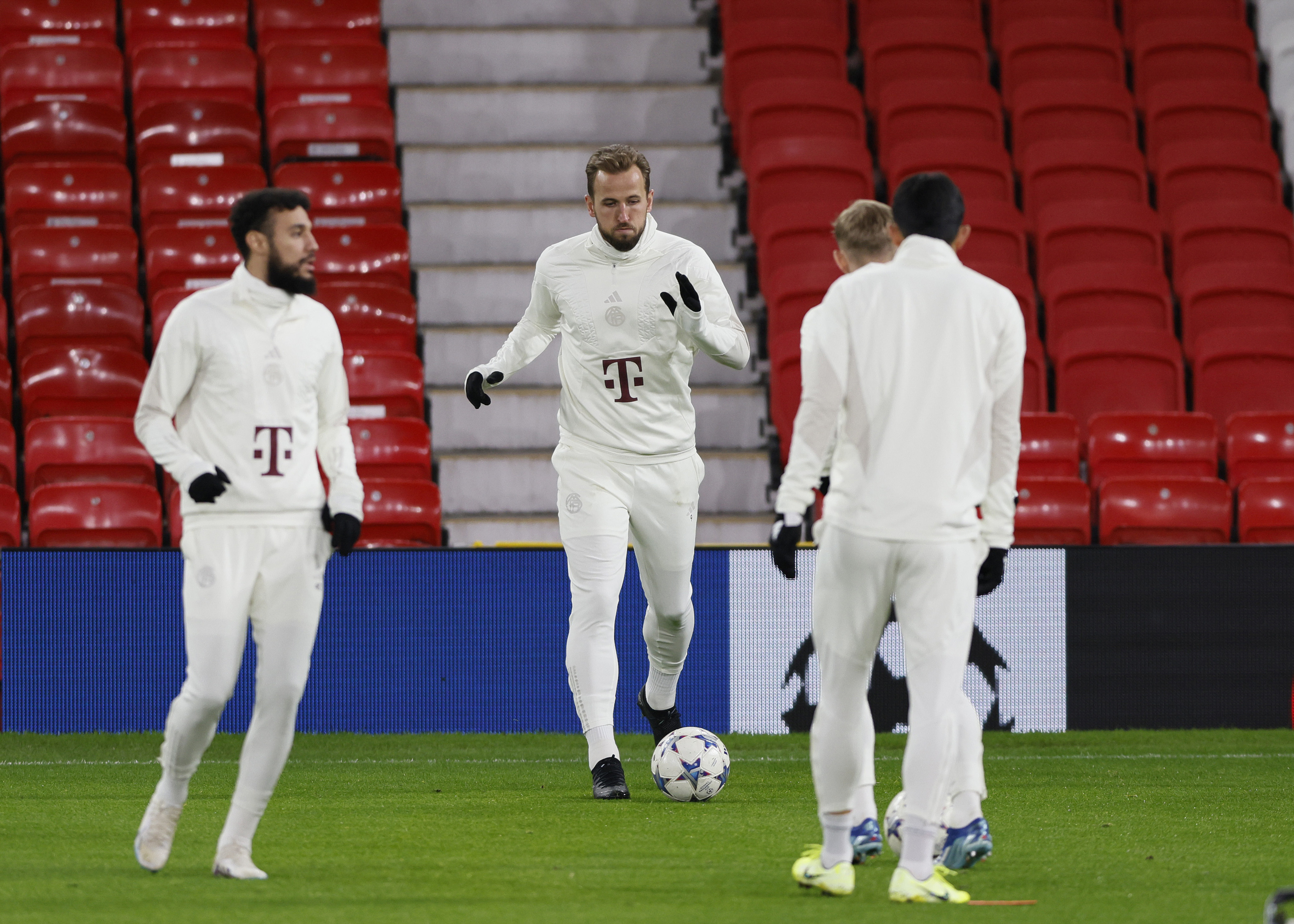 Bayern Munich Training and Press Conference – Monday December 11th – Old Trafford