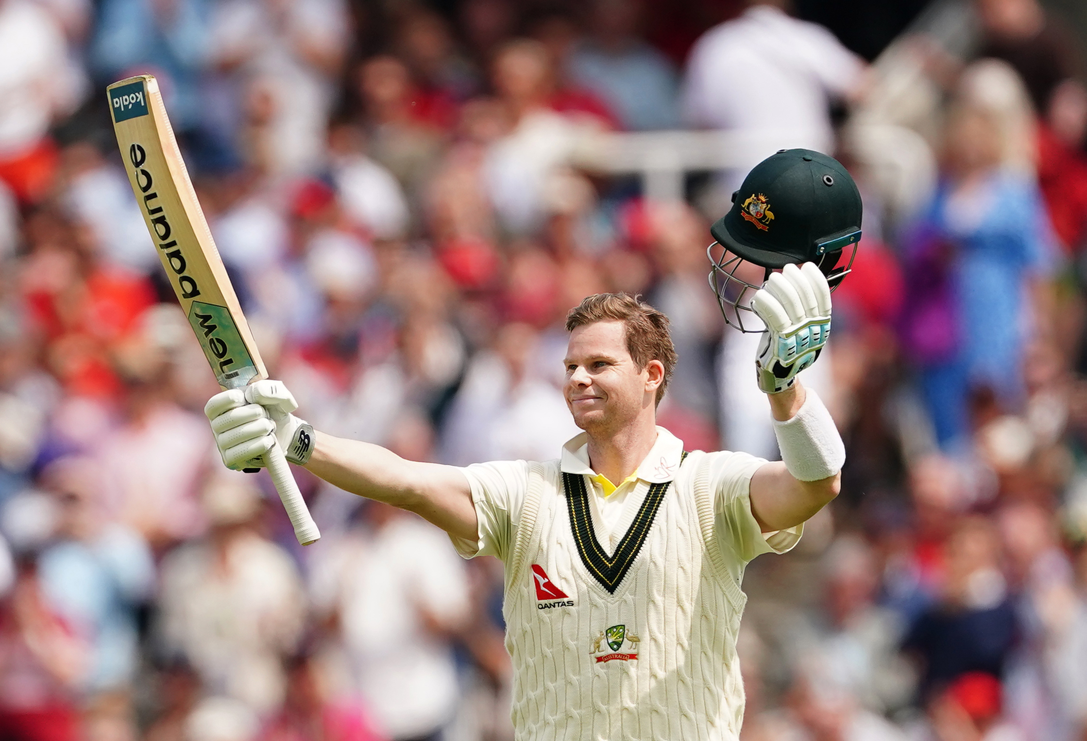 Steve Smith celebrates his century