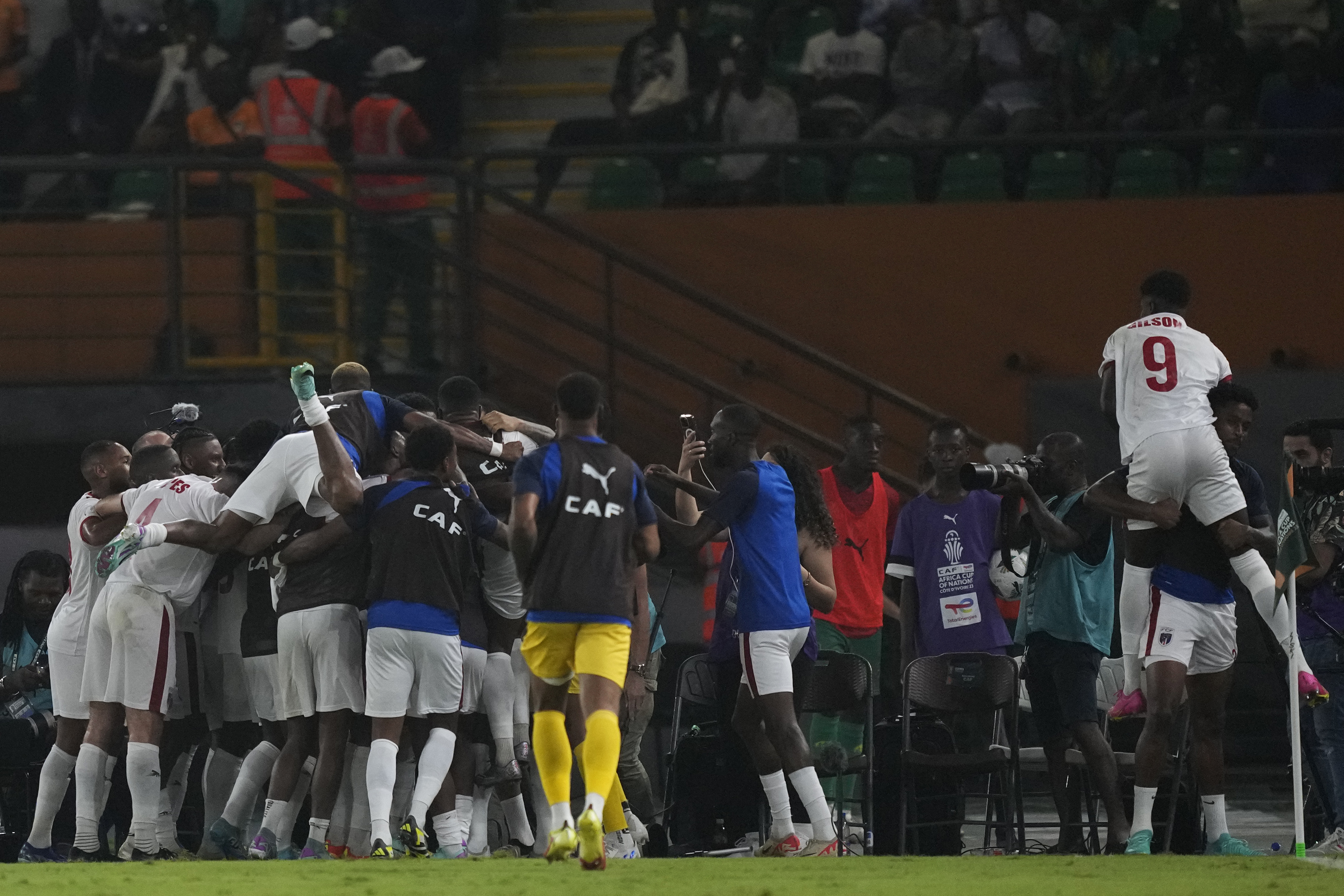 Cape Verde players celebrate their round-of-16 win against Mauritania