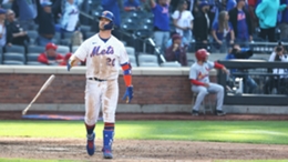 Pete Alonso begins his strut around the bases after hitting a walk-off home run for the New York Mets