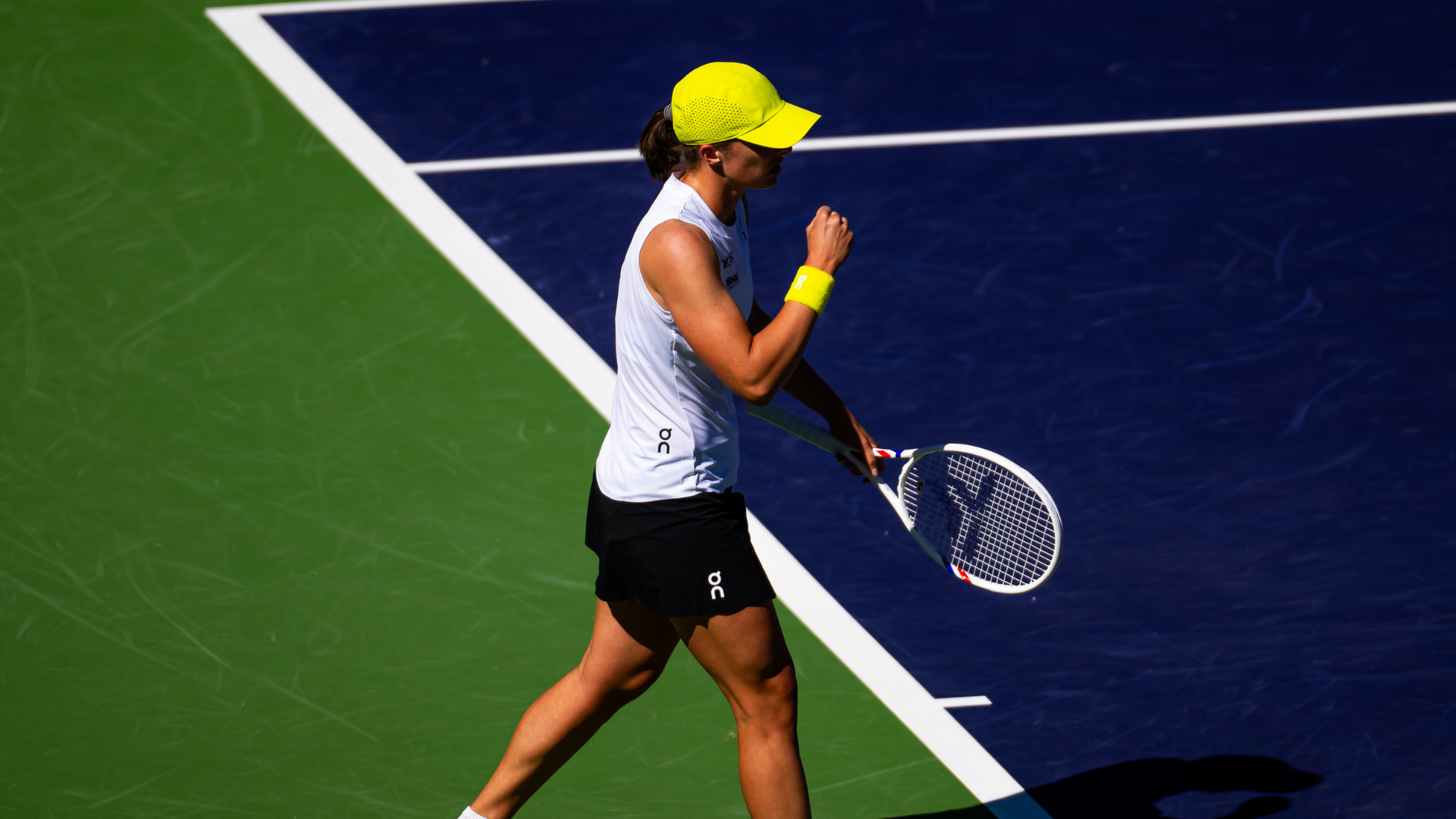 Swiatek eases past Yastremska for 20th Indian Wells win