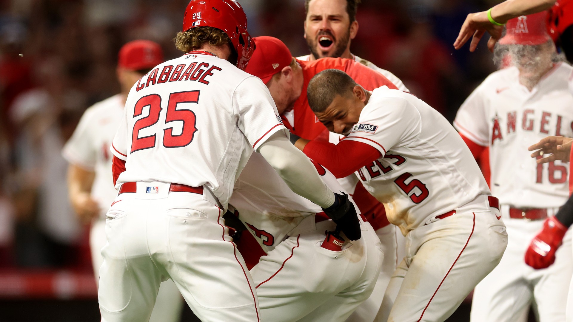 Shohei Ohtani hits 33rd home run, Angels rally twice to edge Astros in extras