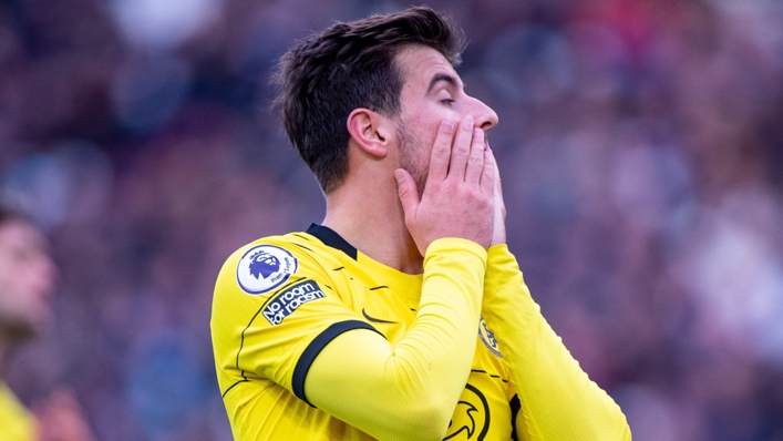 Mason Mount reacts during Chelsea's defeat to West Ham