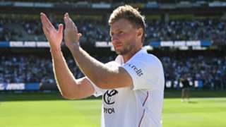 The Ashes: England would be 'silly' to change management, says Root