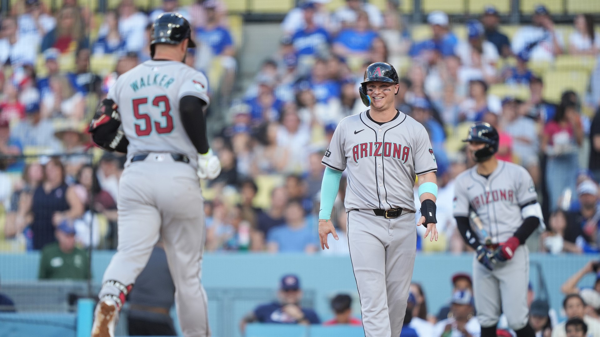 MLB: Diamondbacks' Walker hits two more home runs at Dodger Stadium