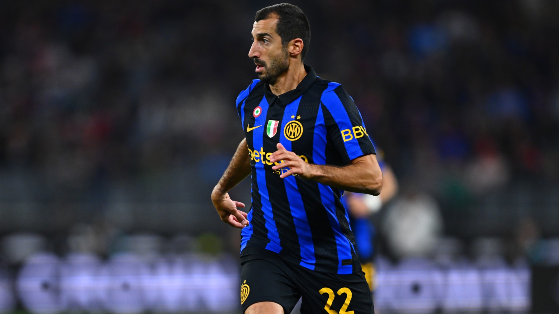 Mkhitaryan hint naar mogelijke pensioen aan het einde van het seizoen