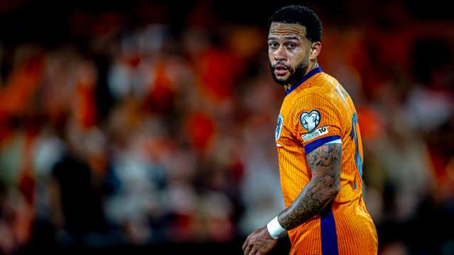 Depay delayed from Netherlands duty following passport theft in Brazil