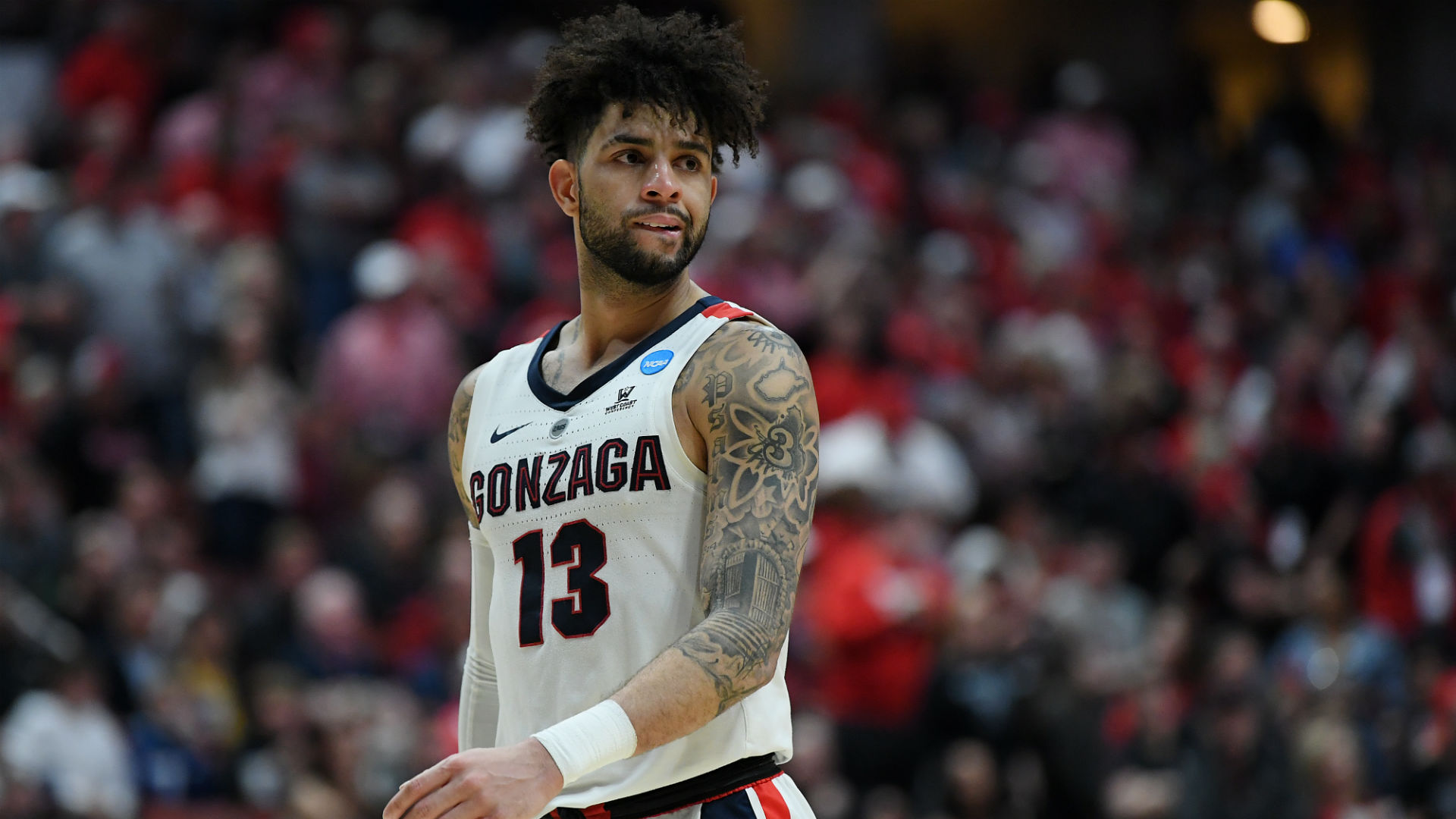 March Madness 2019: Gonzaga G Josh Perkins gets costly flagrant in ...