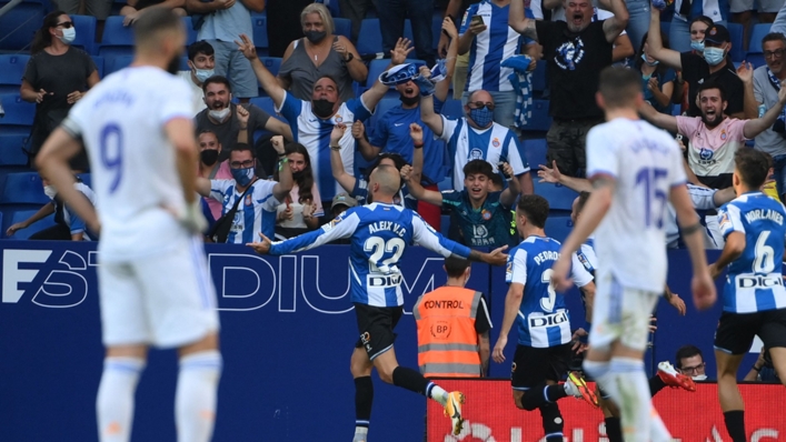 Aleix Vidal celebrates Espanyol's second goal as Real Madrid look on