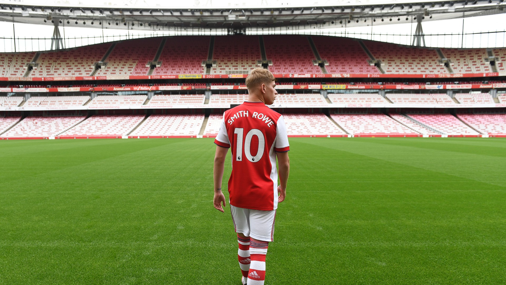 Smith Rowe pens new deal and handed Arsenal's 10 shirt