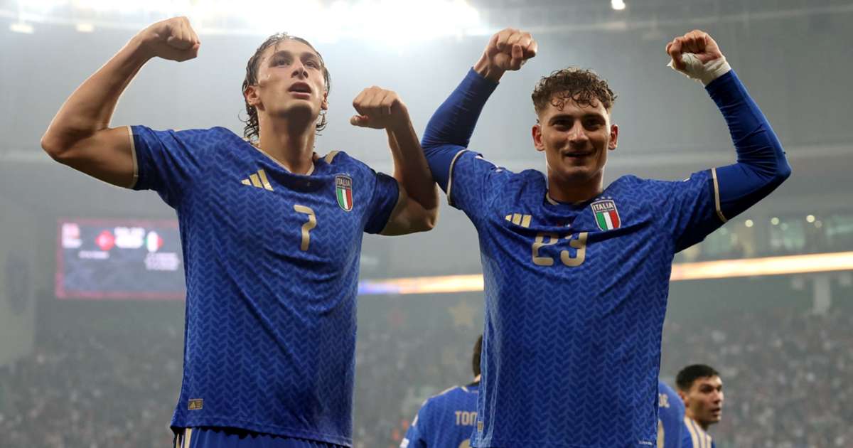 Esposito brothers make Italy history and call for more time together