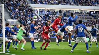 Gutted Moyes urges Everton to 'go again' after derby heartbreak