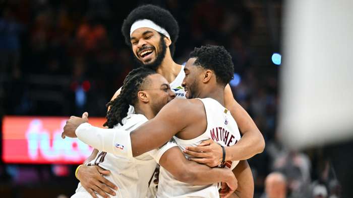 NBA: Cavs end Thunder's 15-game streak, win 11th straight in marquee matchup