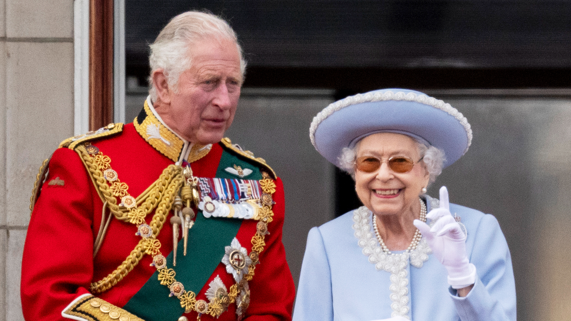 The Queen: Bills-Rams to hold moment of silence ahead of NFL season opener
