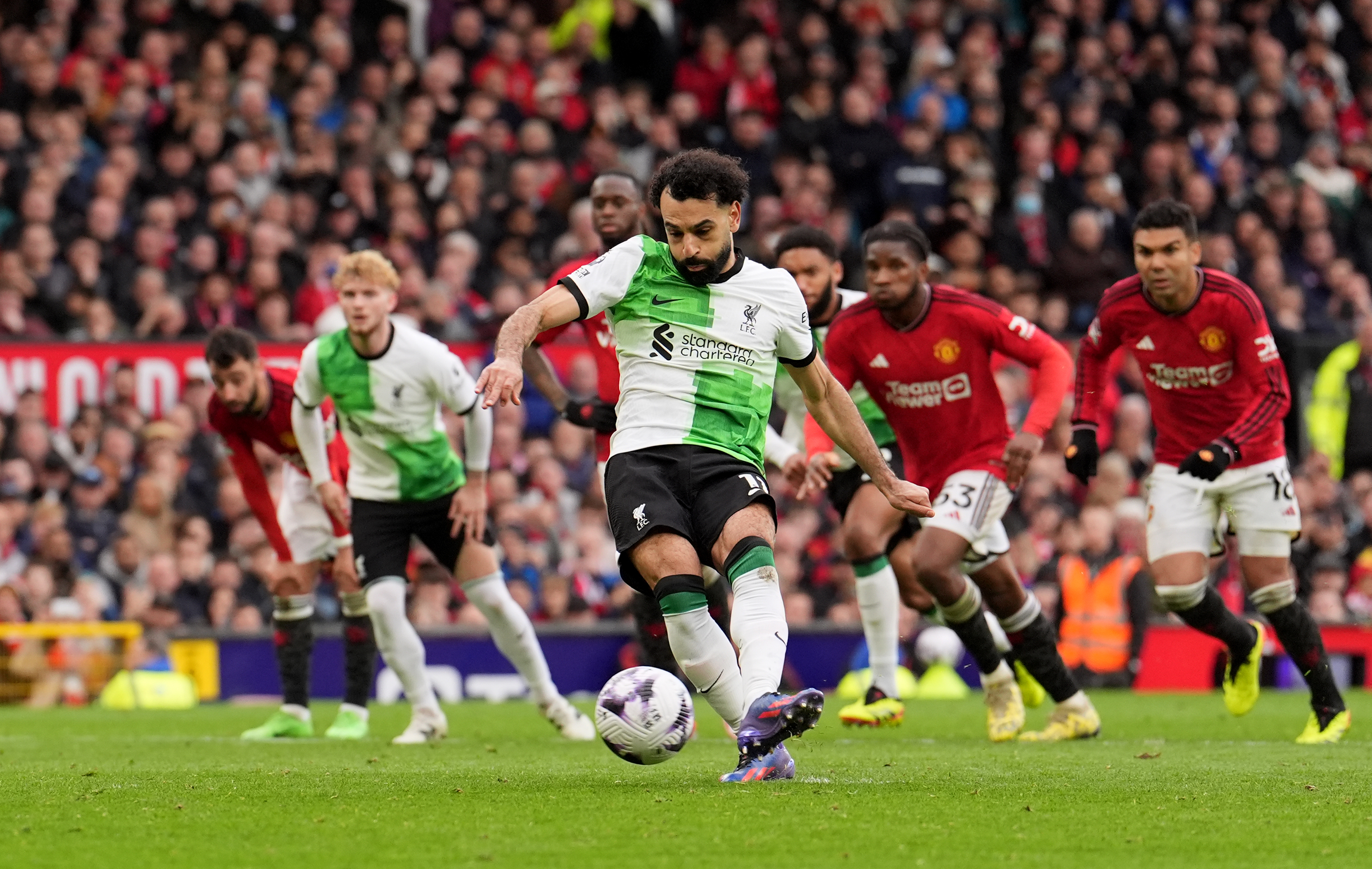 Man Utd dent Liverpool’s title hopes with chaotic draw at Old Trafford