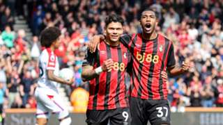 Bournemouth 3-0 Crystal Palace: Iraola's side runs riot to keep European dream live