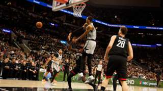 NBA: Spurs stay hot; Pistons lose again