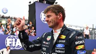 Verstappen's fine form continues with Singapore sprint win
