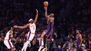 LeBron James has triple-double in Lakers' win at Madison Square Garden