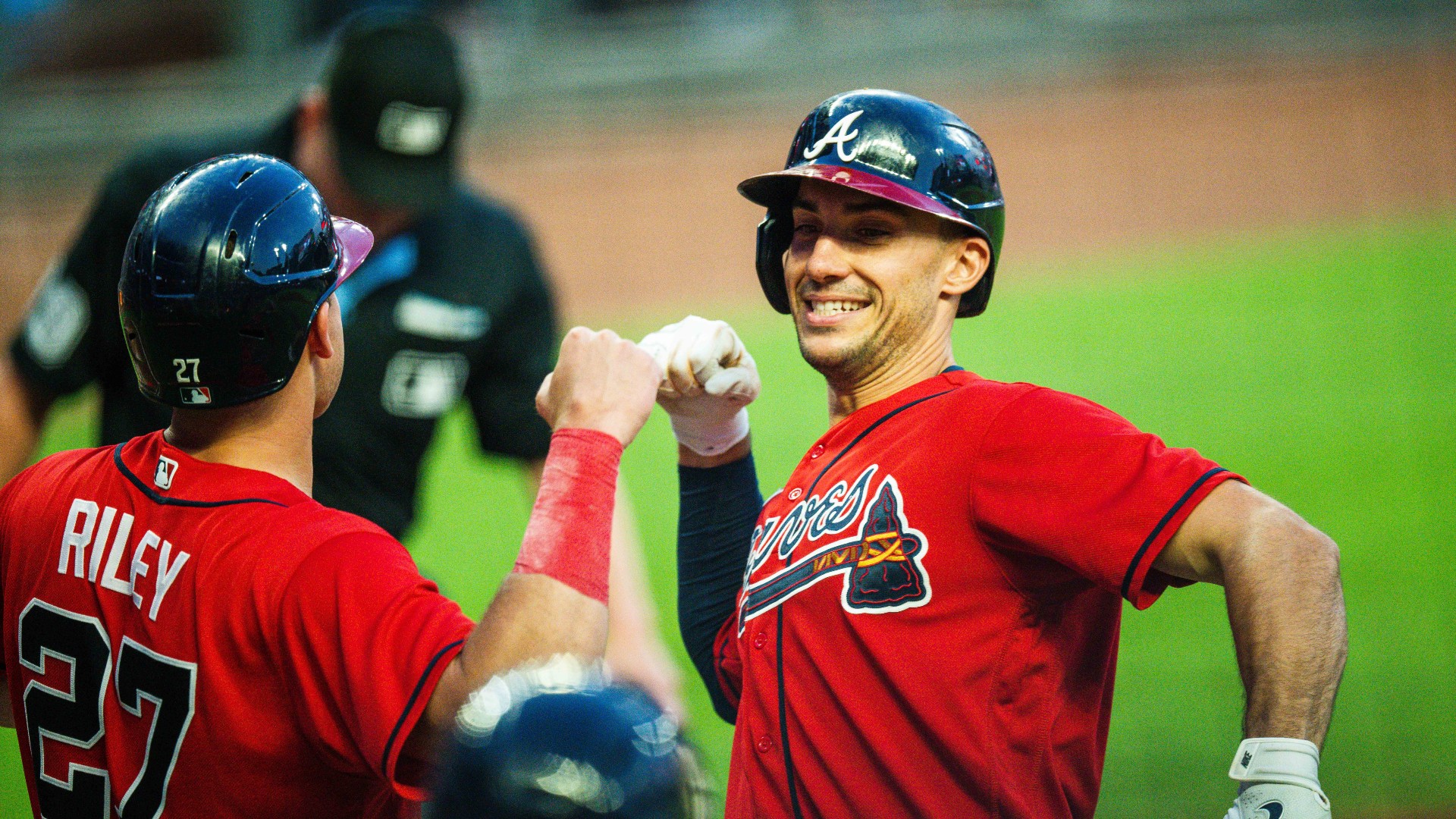 Braves hit six more home runs in rout of Marlins to finish June with 21-4 record