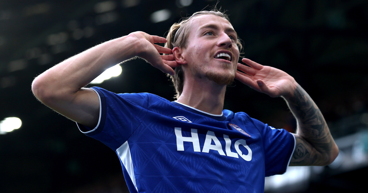 Jack Clarke scores 90th-minute winner as Ipswich beat Sunderland 2-1 on Premier League return