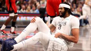 Anthony Davis' debut with Mavericks marred by injury