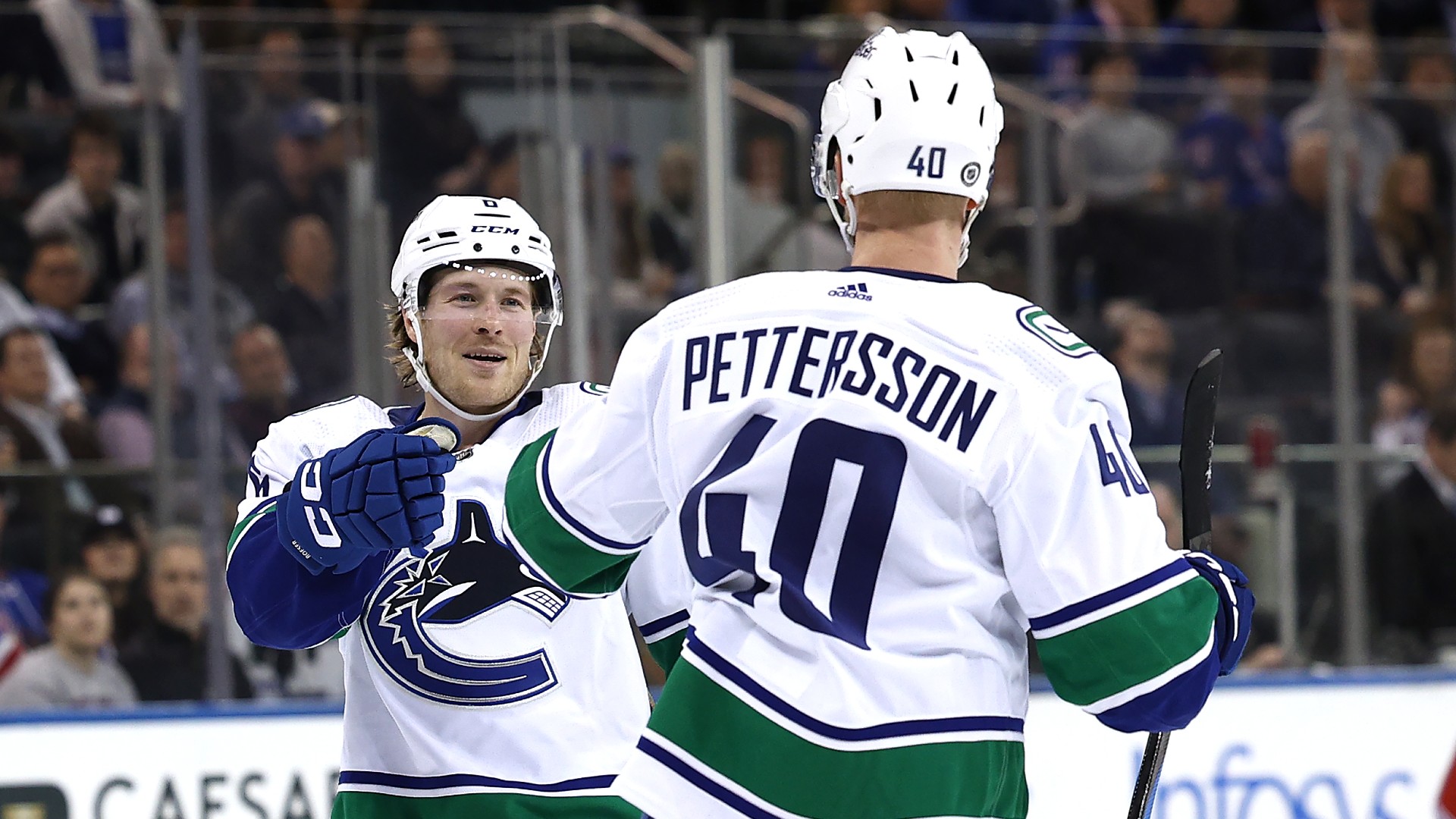 NHL: Canucks win showdown with Rangers