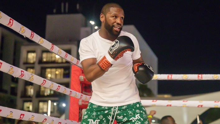 Floyd Mayweather training in the lead-up to his exhibition