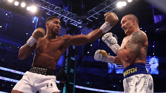 Anthony Joshua (left) and Oleksandr Usyk