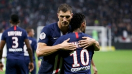 Thomas Meunier and Neymar (r) during their time together at PSG