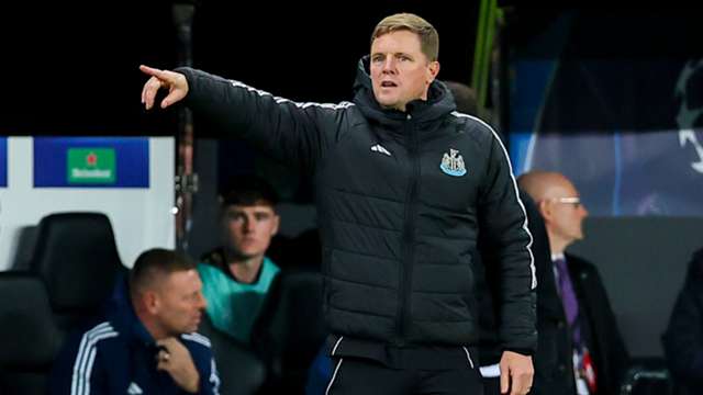 Howe hopes for domestic upturn in form after Benfica thrashing