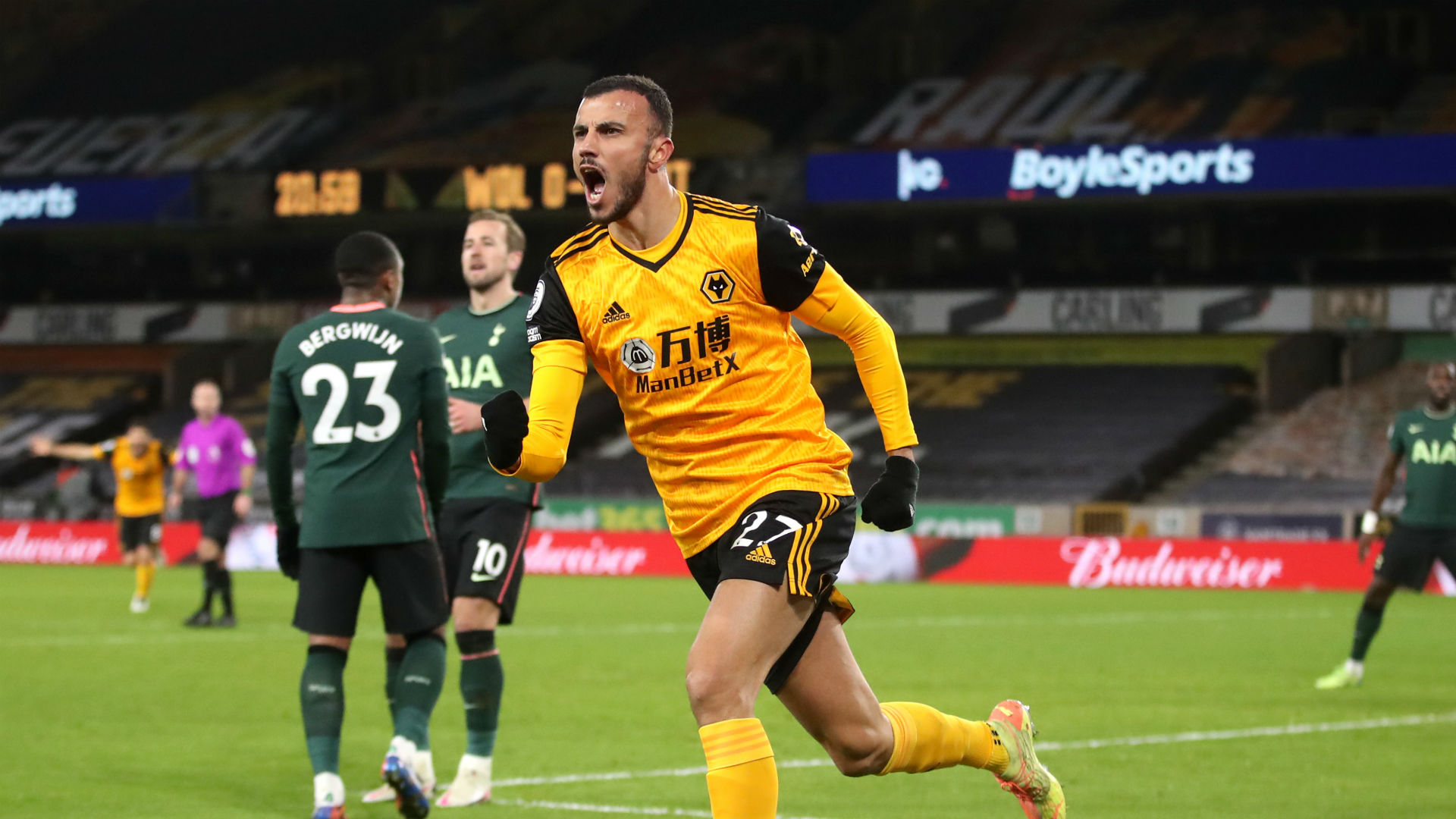 Wolves 1-1 Tottenham: Saiss strikes late as Mourinho's winless streak rolls on
