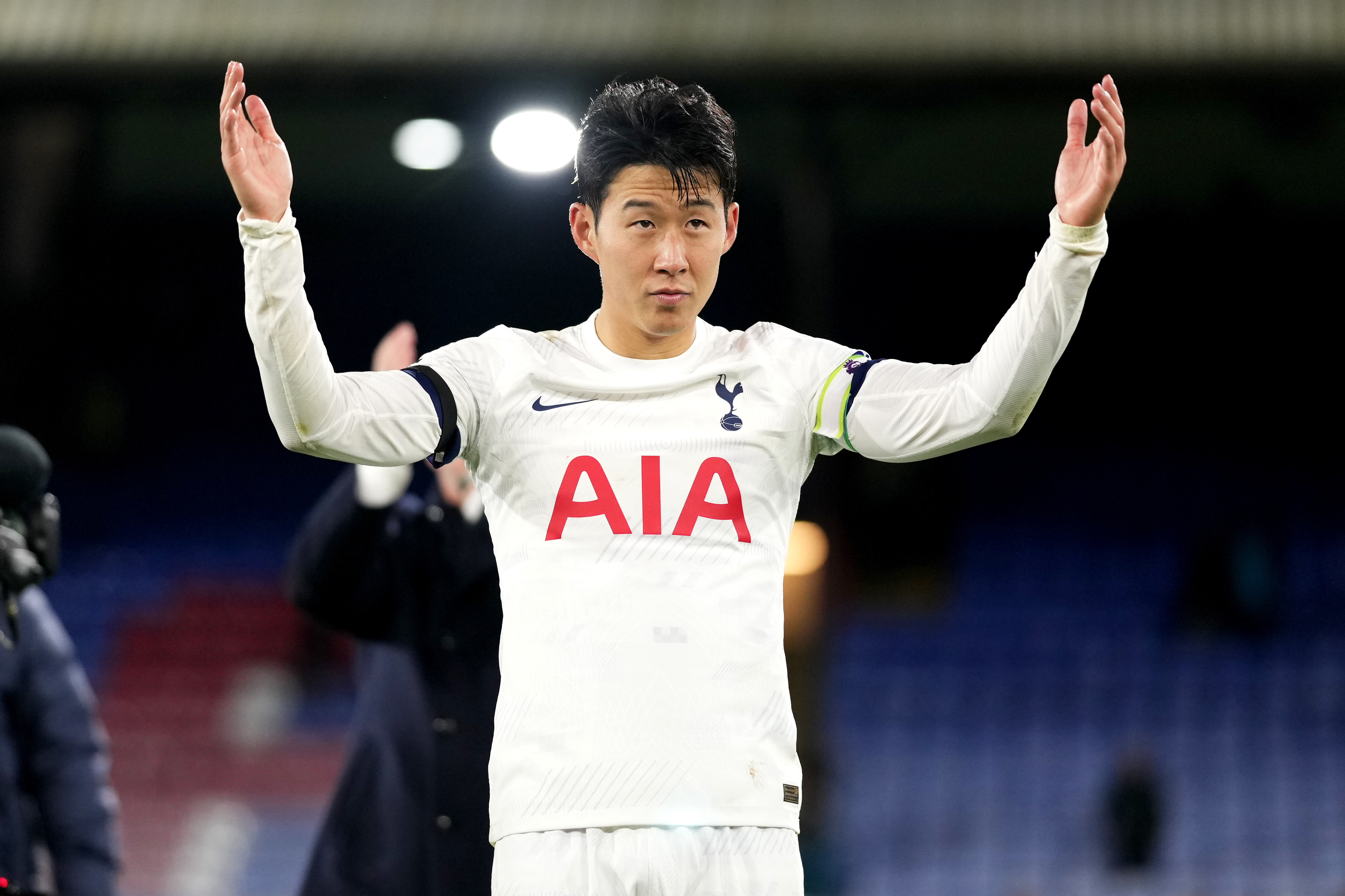 Tottenham extend lead at top of Premier League with victory at Crystal Palace