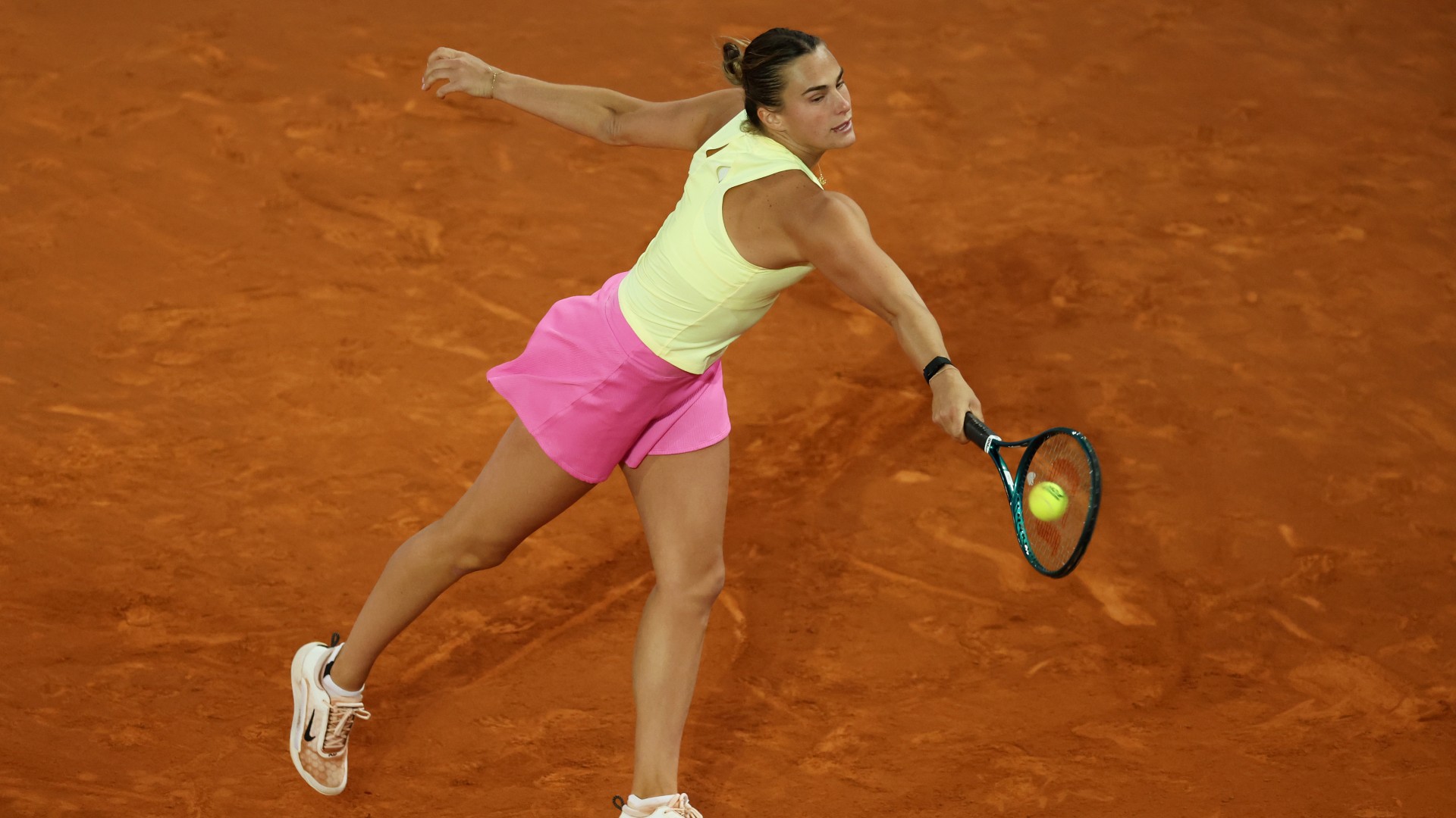 Sabalenka goes the distance again to progress at Madrid Open
