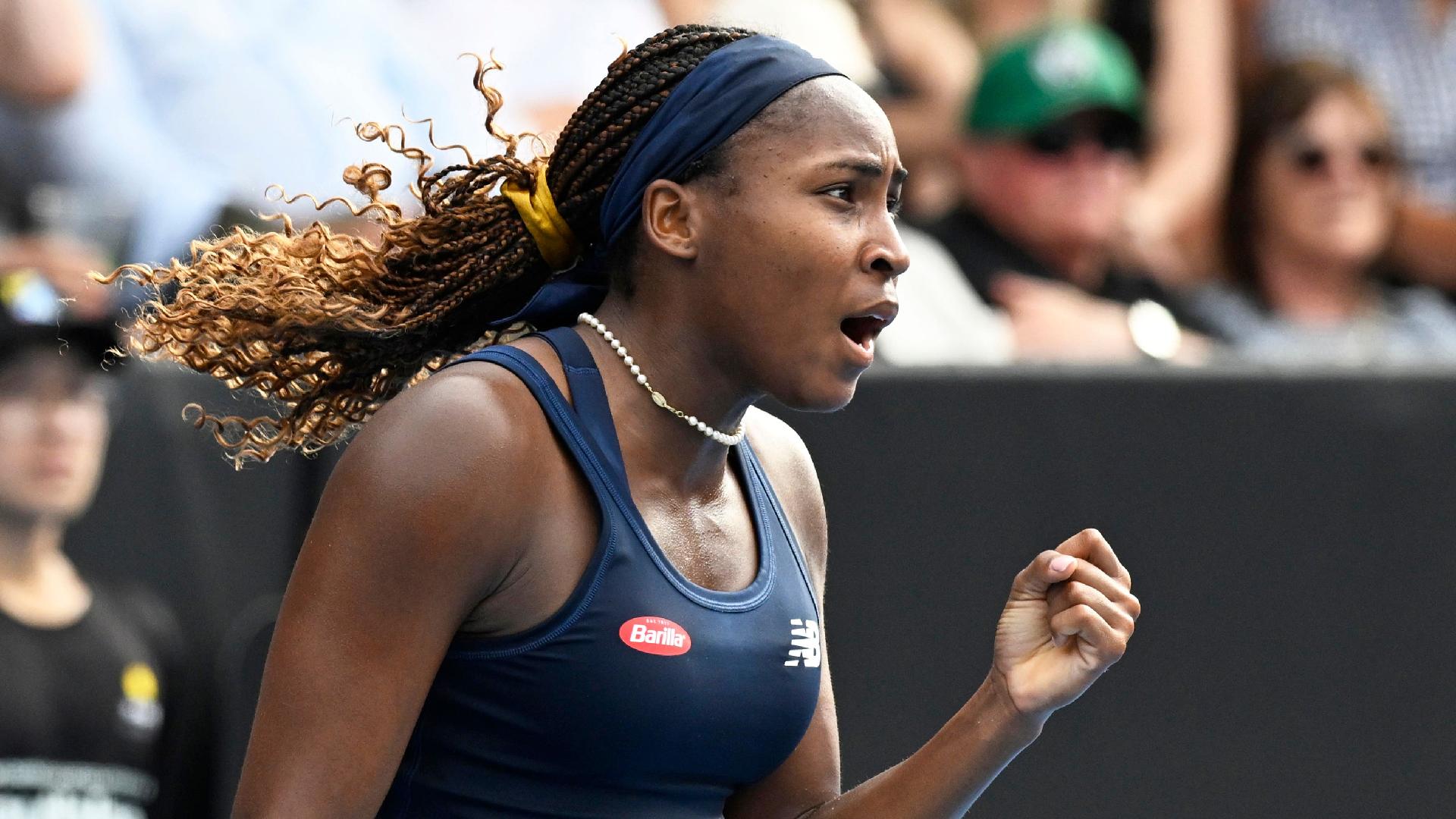 Coco Gauff comes from behind to defend Auckland title