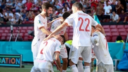 Spain players celebrate Cesar Azpilicueta's goal