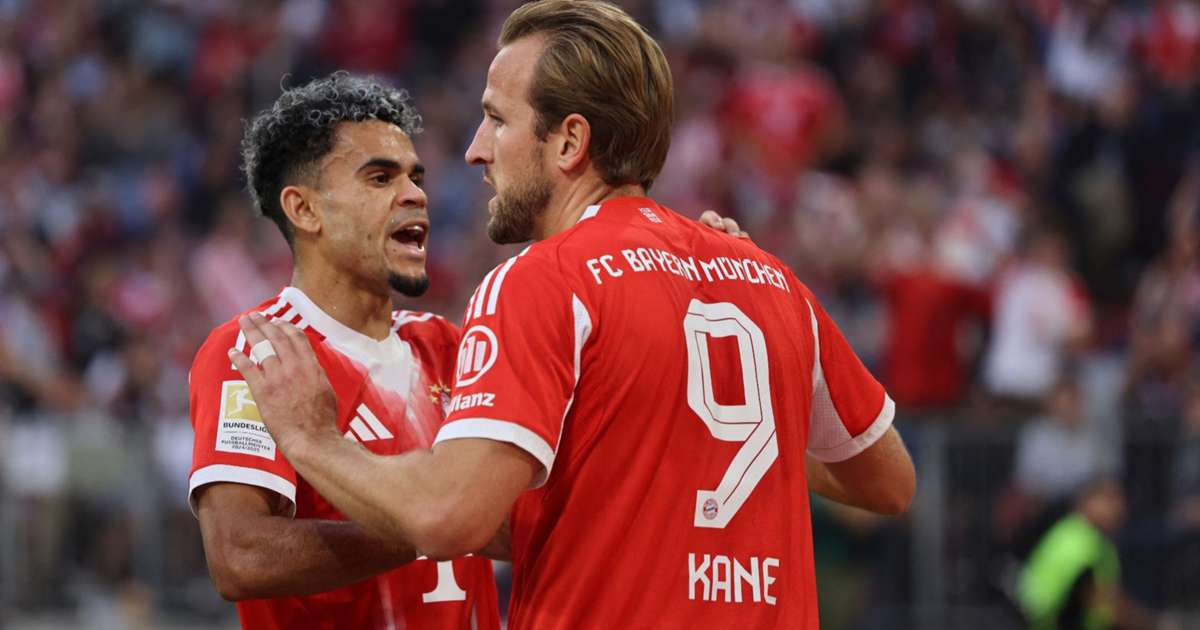 Bayern Munich 5-0 Hamburg: Kane at the double as hosts continue perfect  start