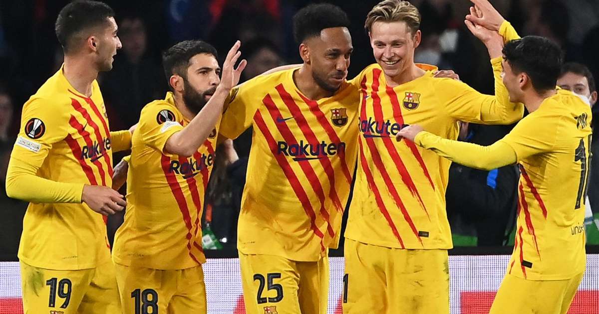 Barcelona draw Napoli in Champions League Round of 16 - Barca Blaugranes