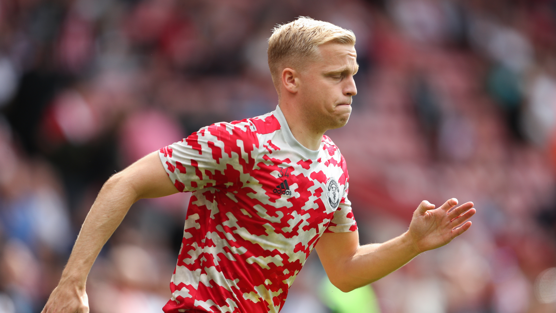 Manchester United midfielder Donny van de Beek