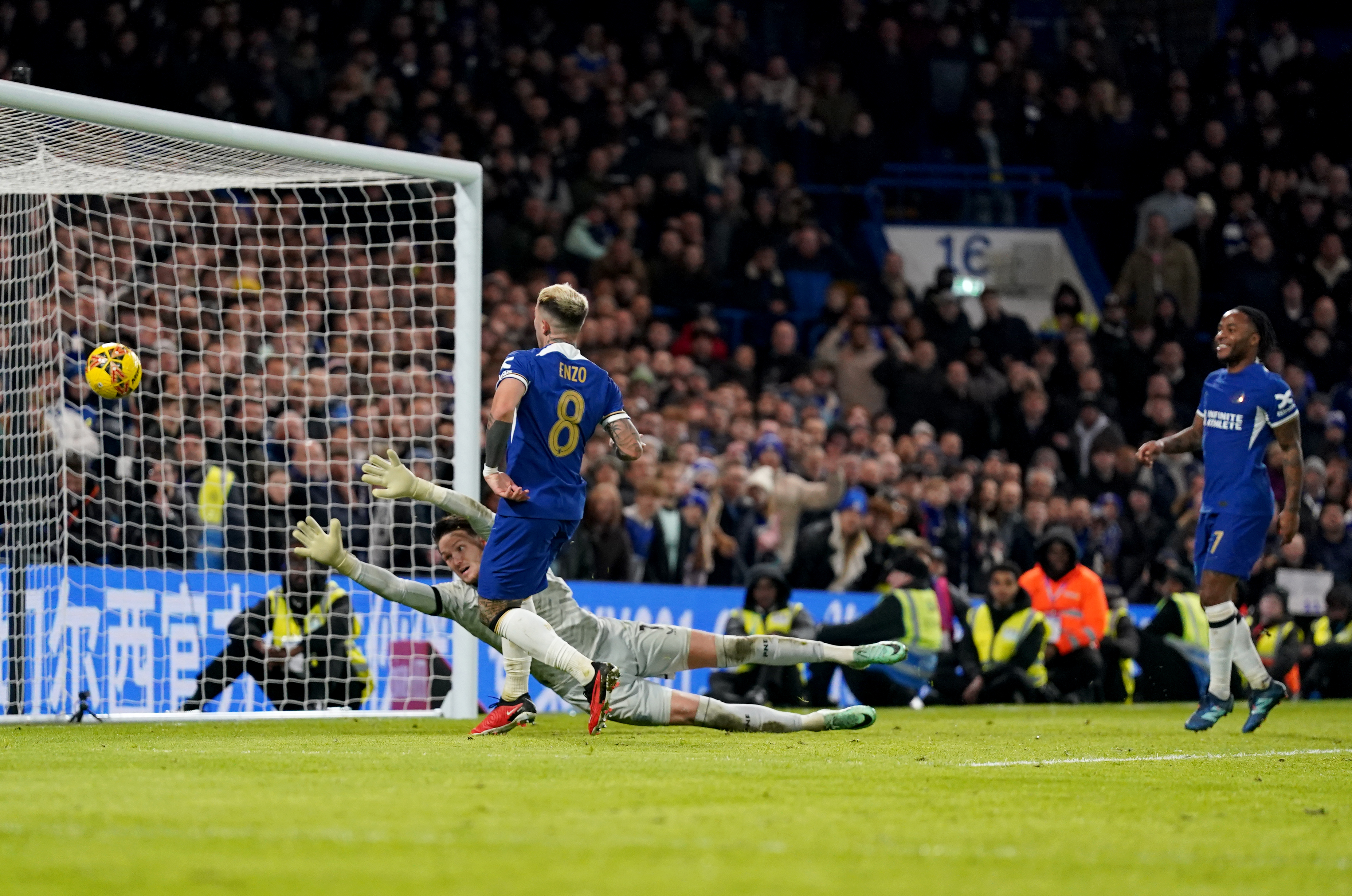 Enzo Fernandez wraps up a dominant performance