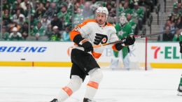 Philadelphia Flyers forward Kevin Hayes skates against the Dallas Stars